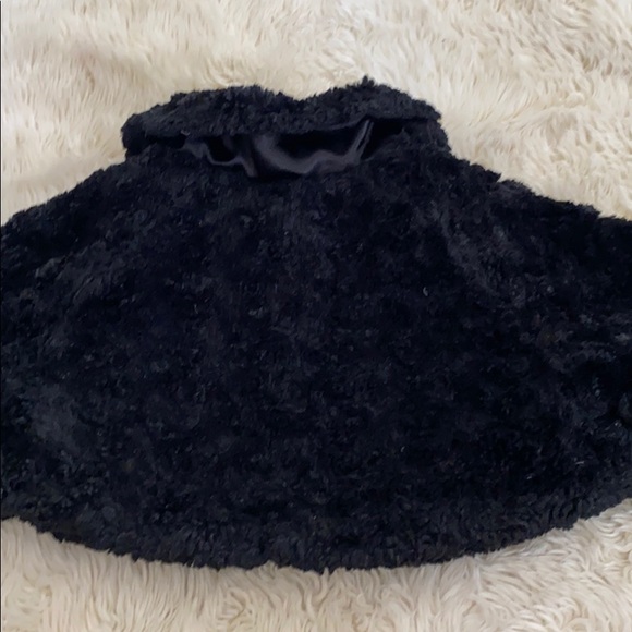 KOALA Toddler Girl Black Cropped Faux Fur Cardigan Size 24M EUC - Picture 6 of 7